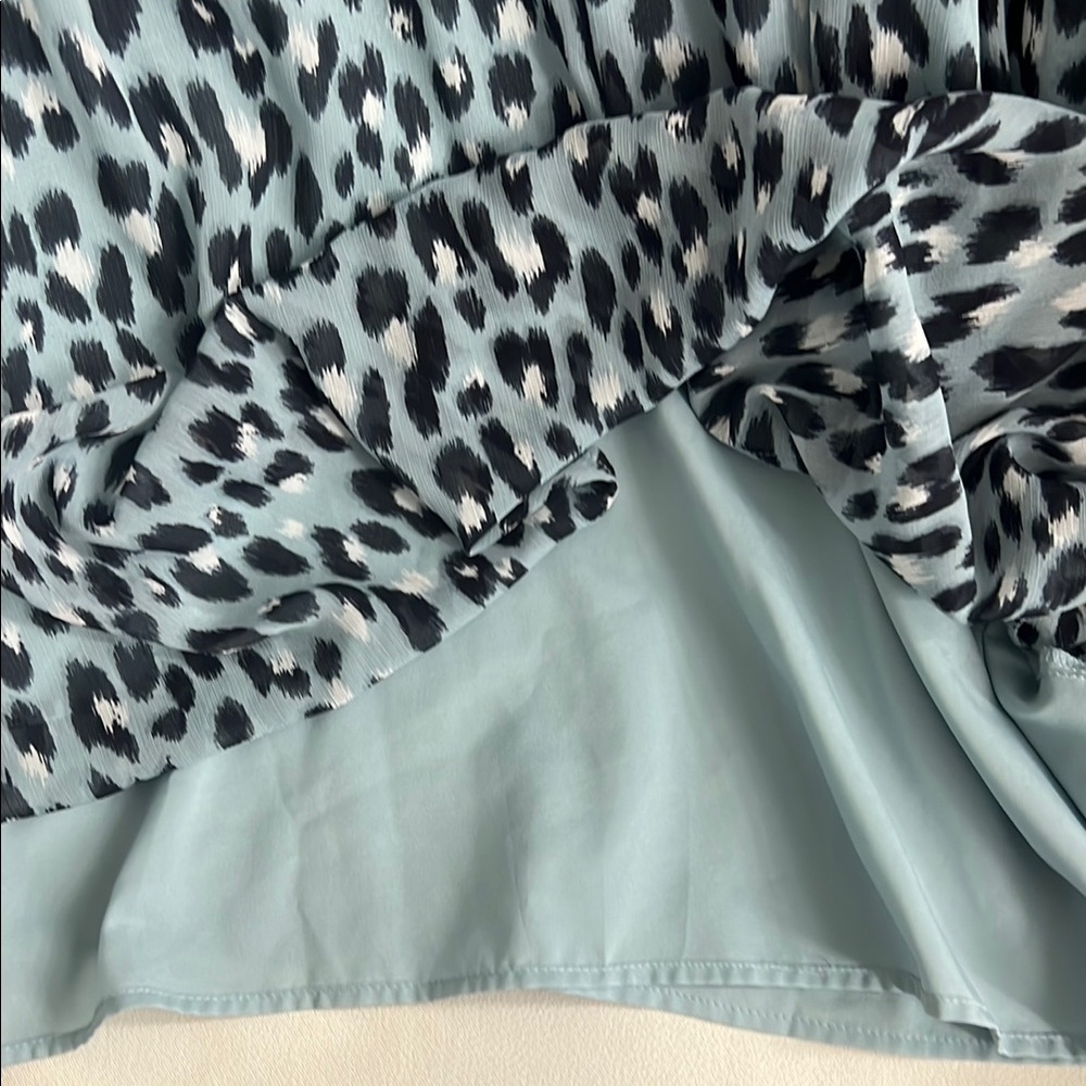 Ann Taylor Loft Blue Leopard Print Mini Dress Lightweight Long Sleeves Small - Picture 4 of 8